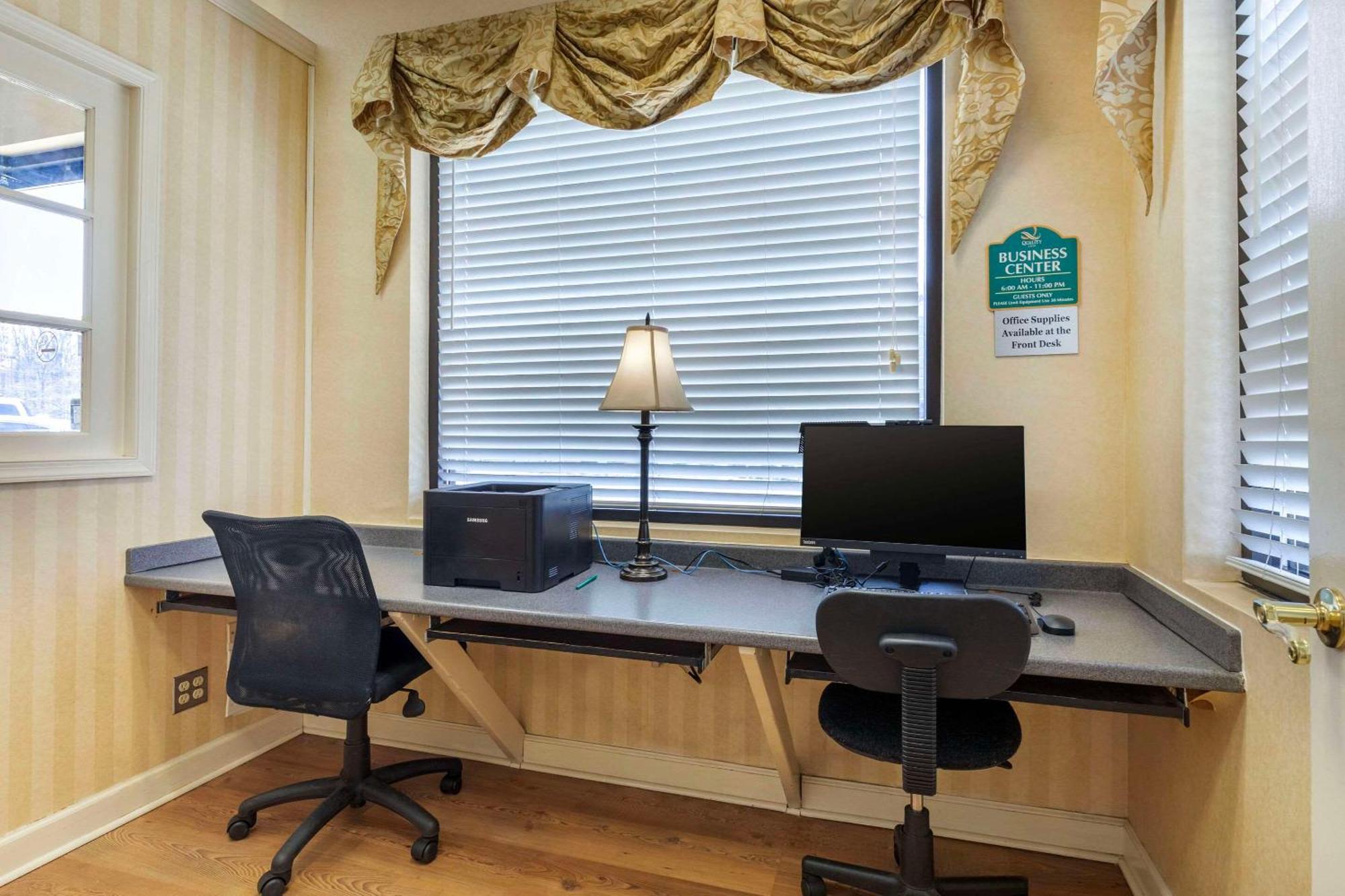 Suburban Studios Tysons Corner Wien Exteriör bild