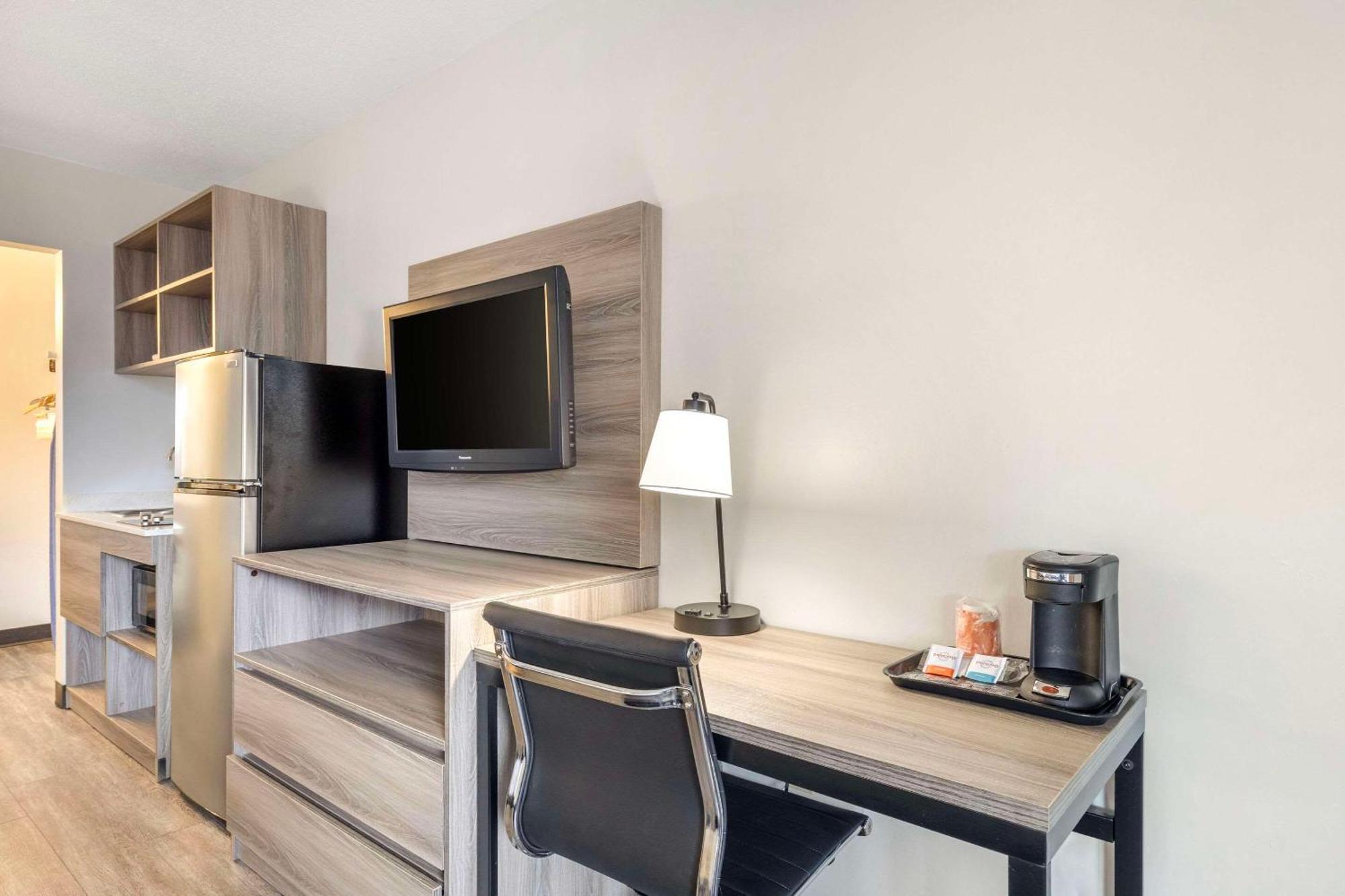 Suburban Studios Tysons Corner Wien Exteriör bild